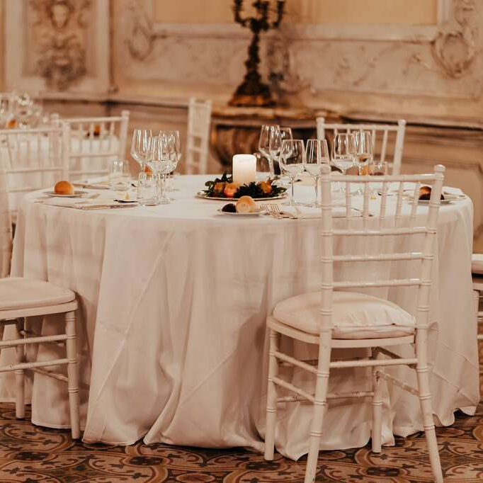 Table rental in Hamilton Ohio for events and parties